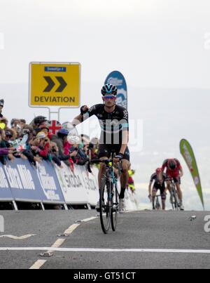 Haytor Dartmoor, UK. 9. September 2016. Abschluss der Sidmouth Haytor Teil der Tour of Britain Wouter Poels Team Sky nimmt den Etappensieg Credit: Anthony Collins/Alamy Live News Stockfoto