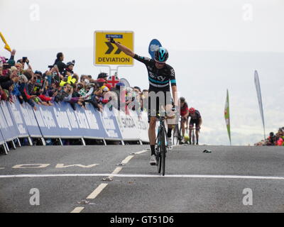 Haytor Dartmoor, UK. 9. September 2016. Abschluss der Sidmouth Haytor Teil der Tour of Britain Wouter Poels Team Sky nimmt den Etappensieg Credit: Anthony Collins/Alamy Live News Stockfoto