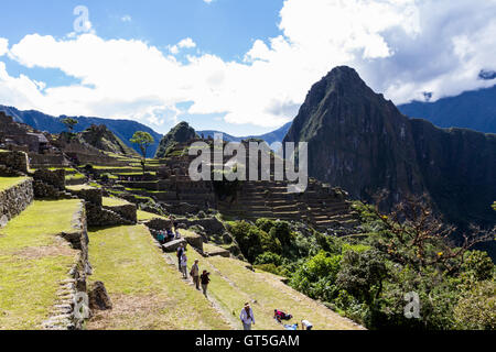 Machu Pichu, Peru - 16.Mai: Touristen erkunden die verlorene Stadt der Inkas oder Machu Pichu, schönen Ort in Peru. 16. Mai 2016, Stockfoto