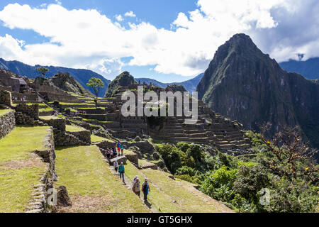 Machu Pichu, Peru - 16.Mai: Touristen erkunden die verlorene Stadt der Inkas oder Machu Pichu, schönen Ort in Peru. 16. Mai 2016, Stockfoto