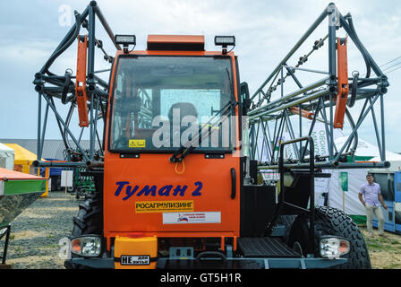 Sprüher Streuer selbstfahrende Nebel-2 Stockfoto