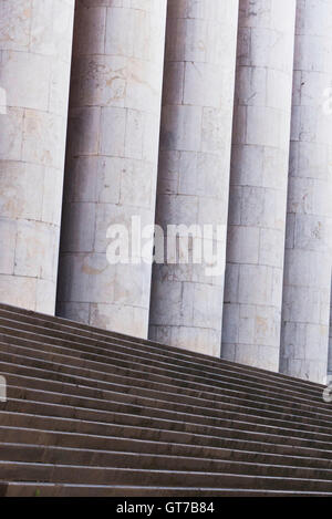 Spalten von offiziellen Gebäude in Palermo, Italien Stockfoto