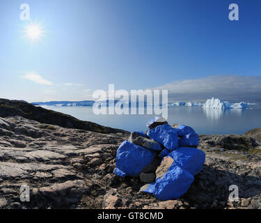 Blauer Pfad Markierungen, Ilulissay Eisfjord, Diskobucht, Ilulissat, Grönland Stockfoto