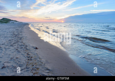 Strand bei Sonnenaufgang, Bunken, Aalbaek Bucht, Ostsee, Nord-Jütland, Dänemark Stockfoto