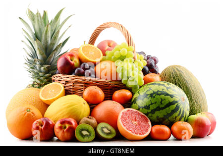 Komposition mit verschiedenen Früchten. Ausgewogene Ernährung Stockfoto