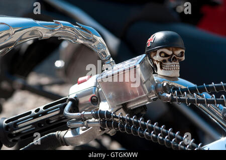 Schädel in der Nähe um Details der Motorrad Stockfoto