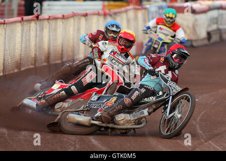 Heat 2: Rob Mear (rot), Paul Hurry (gelb), Stuart Robson (blau) und Luke Bowen - Lakeside Hämmer gegen Swindon Robins - Sky Sport Elite League Speedway Arena Essex Raceway, Purfleet - 08.07.09 Stockfoto