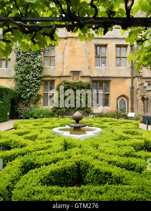 Der Knoten-Garten, Sudeley Castle & Gardens, Winchcombe, Gloucestershire, England, UK. Stockfoto