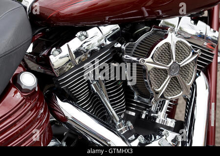 Abstrakten Blick auf die Chrome-Engine auf einem Harley Davidson Motorrad Stockfoto