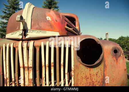 alte Vintage Rost Ford eine Tonne LKW Fahrzeug Auto Stockfoto