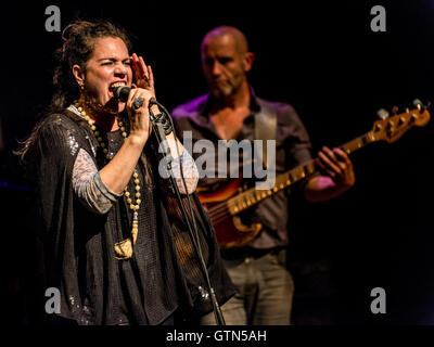 Sari Schorr am Gesang im Norden Farm, Maidenhead Stockfoto