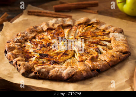 Hausgemachte Zimt Zucker Apfel Galette verzehrfertige Stockfoto