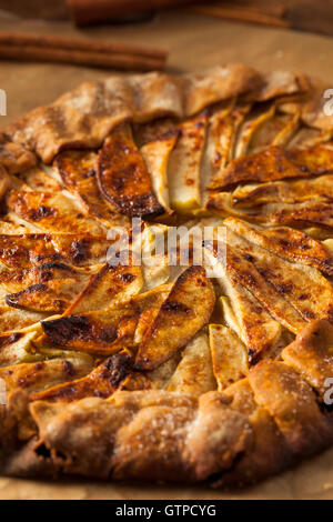 Hausgemachte Zimt Zucker Apfel Galette verzehrfertige Stockfoto