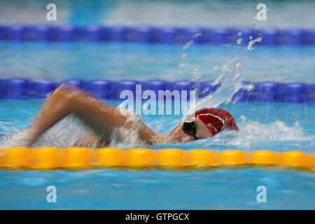 Großbritanniens Amy Marren konkurriert in der Frauen 400 m Freistil S9 Finale im Olympischen Spiele Aquatics Stadium während des zweiten Tages der Rio Paralympischen Spiele 2016 in Rio De Janeiro, Brasilien. Stockfoto