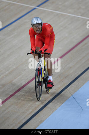 Rio De Janeiro, Brasilien 09 SEP 16: Chinas Zangyu Li konkurriert in der Herren C1 3000 Meter Einzelverfolgung am zweiten Tag des Wettbewerbs auf die Paralympischen Spiele 2016 in Rio. Stockfoto