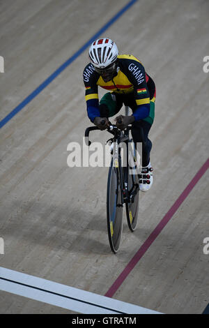 Rio De Janeiro, Brasilien 09 SEP 16: Mumuni Alem Ghana-Rennen der Herren C2 3000 meter Einzelverfolgung im Olympischen Velodrom am zweiten Tag des Wettbewerbs auf die Paralympischen Spiele 2016 in Rio. Stockfoto