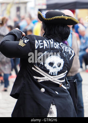 Liverpool, Vereinigtes Königreich. 10. September 2016. Piraten-Festival an der Albert Dock-Liverpool-UK. Ein Familien-Event mit einem Meerjungfrauen und Piraten-Parade. 10. September 2016 Kredit: ALAN EDWARDS/Alamy Live-Nachrichten Stockfoto