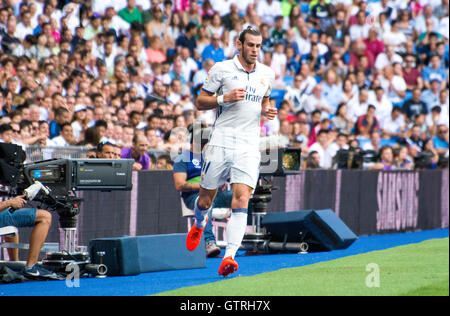 Madrid, Spanien. 10. September 2016. Gareth Bale (Forward, Real Madrid) während des Fußballspiels der dritten Runde der Saison 2016/2017 der spanischen Liga "La Liga" zwischen Real Madrid und Club Atletico Osasuna im Santiago-Bernabéu-Stadion am 10. September 2016 in Madrid, Spanien. Bildnachweis: David Gato/Alamy Live-Nachrichten Stockfoto