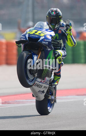 Misano Adriatico, Italien. 9. September 2016. VALENTINO ROSSI winkt nach dem Training der 2016 Moto GP von San Marino in Misano World Circuit in Misano Adriatico, Italien. Bildnachweis: James Gasperotti/ZUMA Draht/Alamy Live-Nachrichten Stockfoto