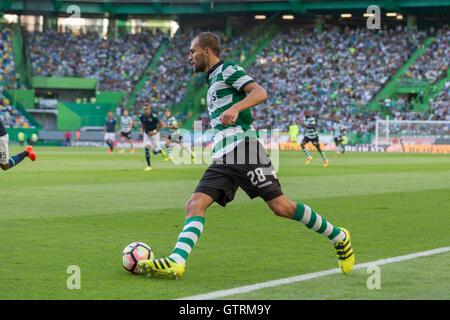 10. September 2016. Lissabon, Portugal. Sporting Niederländisch weiterleiten Bas Dost (28) während das Spiel Vs Sporting CP Moreirense FC Credit: Alexandre de Sousa/Alamy Live News Stockfoto