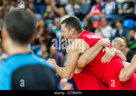 London, UK. 10.. September 2016.  Ungarn feiern Sieg. Team GB spielen Ungarn in Eurobasket 2017 Qualifikation Copper Box, Olympic Park, London, UK. Copyright Carol Moir/Alamy Live News. Stockfoto