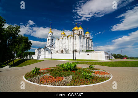 Uspenski Kathedrale oder Himmelfahrts-Kathedrale und Bell Tower in Wladimir, Russland. Goldenen Ring von Russland. Es ist Teil des UNESCO Stockfoto