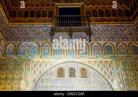 Der Mudéjar-Stil-Dekorationen in Botschafter Raum, an maurische Alcázar Palast, Sevilla, Andalusien, Spanien. Stockfoto