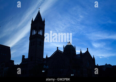 Silhouette von Old South Church in Boston. Es ist im Neo-romanischen Stil auf der Nordseite der Copley Square auf Boylston Str gebaut. Stockfoto