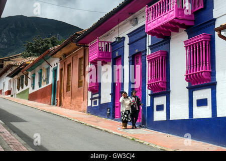 Bunte Straße in Bogotá Stockfoto