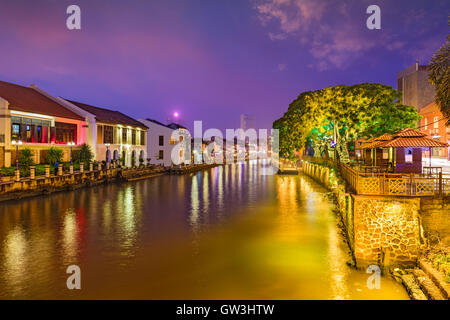 Malacca, Malaysia Skyline am Fluss Malakka. Stockfoto