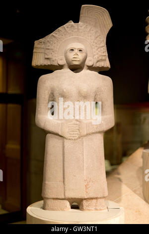 Stein Figur der Huaxtec Göttin Tlazolteotl, Zimmer 27 British Museum, London, UK. Stockfoto