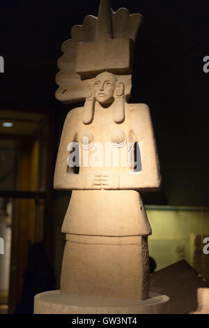 Sandstein Figur der Huaxtec Göttin Tlazolteotl, Zimmer 27 British Museum, London, UK.