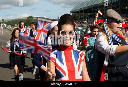 Goodwood, UK. 10. September 2016. Der Weg nach Wembley, Goodwood, UK, Schauspieler Neu England Fußball match Atmosphäre Credit: Malcolm Greig/Alamy Live News Stockfoto