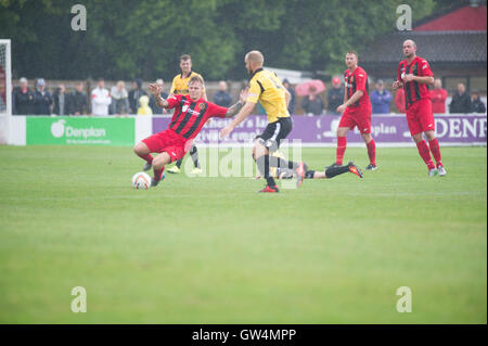 Heim Spiel für ungeschlagenen Winchester City gegen Liga Führer Hereford FC, die mit einer perfekten Bilanz von sechs Siegen in sechs Spielen in dieser Saison gestartet. Stockfoto