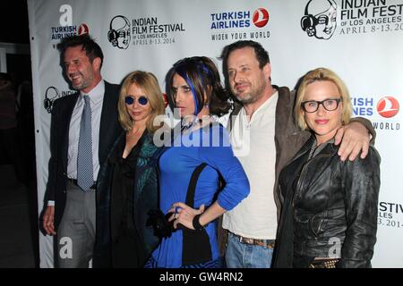 HOLLYWOOD, CA - April 08: David Arquette, Rosanna Arquette, Alexis Arquette, Richmond Arquette, Patricia Arquette bei der indischen Film Festival Premiere von "Verkauft", Arclight, Hollywood, 8. April 2014. Bildnachweis: Janice Ogata/MediaPunch Stockfoto