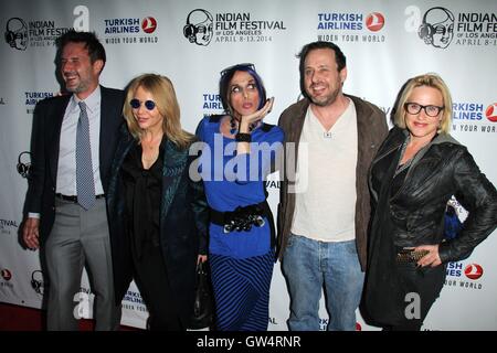 HOLLYWOOD, CA - April 08: David Arquette, Rosanna Arquette, Alexis Arquette, Richmond Arquette, Patricia Arquette bei der indischen Film Festival Premiere von "Verkauft", Arclight, Hollywood, 8. April 2014. Bildnachweis: Janice Ogata/MediaPunch Stockfoto