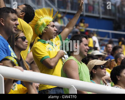 Rio De Janeiro, Brasilien. 11. September 2016. Brasilien-Zuschauer Credit: PhotoAbility/Alamy Live News Stockfoto