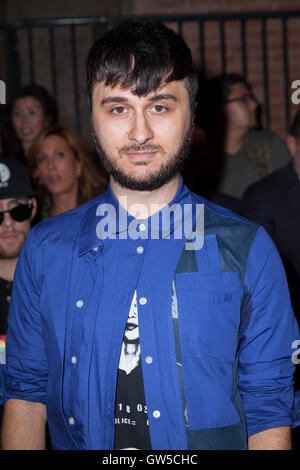 Brad Walsh besucht Start-und Landebahn für Christian Siriano Sammlung während der New York Fashion Woche Frühjahr/Sommer 2017 bei Art-Beam Stockfoto