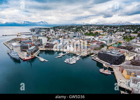 Stadt Tromsø, Nordnorwegen Luftaufnahmen. Tromso gilt als die nördlichste Stadt der Welt mit einer Bevölkerung über 50 Stockfoto