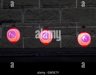 Im japanischen Stil Farbe Neonlampe in Otaru City, Japan Stockfoto