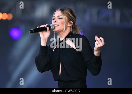 LeAnn Rimes beim Radio 2 Live in Hyde Park, Hyde Park, London. PRESSEVERBAND Foto. Bild Datum: Sonntag, 11. September 2016. Bildnachweis sollte lauten: Matt Crossick/PA Wire. Stockfoto