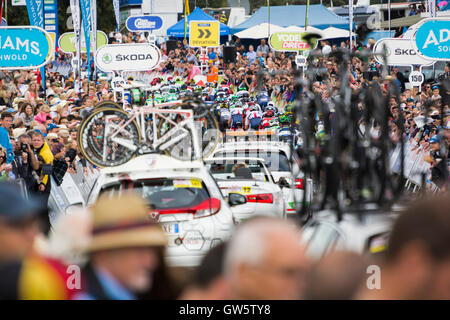 Die Kavalkade von der Bühne 7 b der Tour von Großbritannien 2016 in Bristol Stockfoto