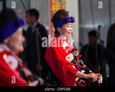 Japanischen Tänzer, okinawa Folklore. Stockfoto