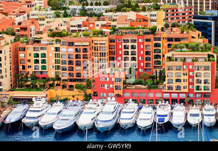 Luxus-Yachten in Port de Fontveille, Monaco, Cote d ' Azur, Frankreich Stockfoto