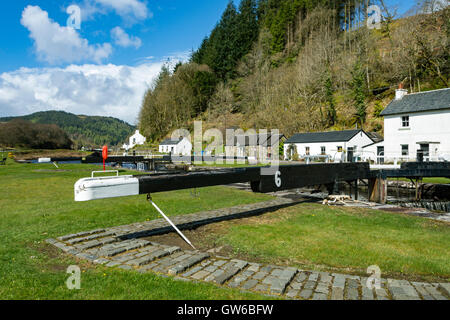 Sperren von 6 an den Cairnbaan Schleusen auf den Crinan Canal, Argyll and Bute, Scotland, UK Stockfoto