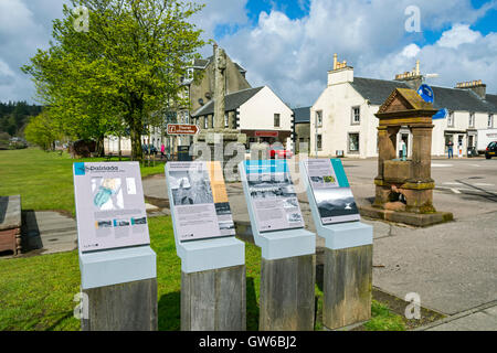 Tourist-Info-Tafeln am Lochgilphead, Argyll and Bute, Scotland, UK Stockfoto