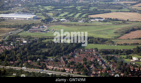 Luftaufnahme von Manchester City Airport auch bekannt als Barton Aerodrome, UK Stockfoto