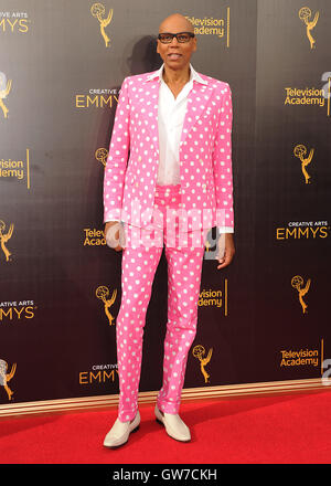 LOS ANGELES, CA - 11.September: RuPaul auf 2016 Creative Arts Emmys im Microsoft-Theater am 11. September 2016 in Los Angeles, Kalifornien. Bildnachweis: mpi99/MediaPunch Stockfoto