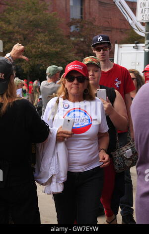 Asheville, NC, USA. 12. September 2016. Donald Trump-Rallye in Asheville, NC am 12. September 2016 Credit: Bilder-USA/Alamy Live News Stockfoto