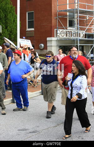 Asheville, NC, USA. 12. September 2016. Donald Trump-Rallye in Asheville, NC am 12. September 2016 Credit: Bilder-USA/Alamy Live News Stockfoto